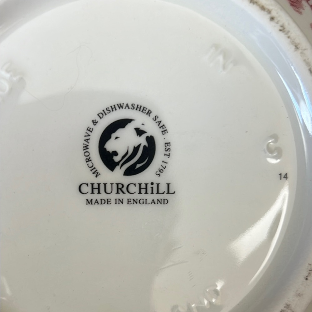 Red and White Churchill Teapot - Picture 6 of 8